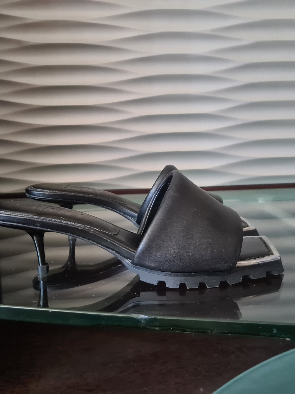 Dkny Black Leather Open-Toe Slide Mules